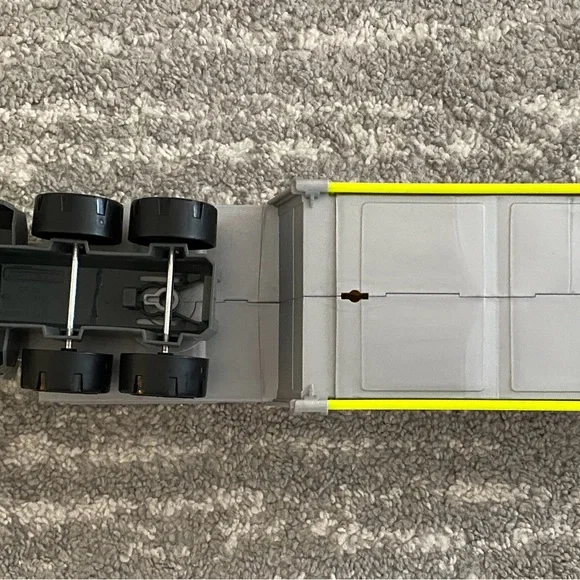 Matchbox Mattel MBX Transporter hauler with cars plastic - Picture 5 of 9